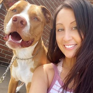 Meet your Posher, Brittney